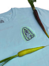 Load image into Gallery viewer, T-shirt celeste pastello con ricamo piccolo nero-fluo *LIMITED EDITION

